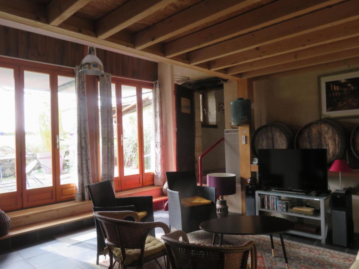 Le Chai De Mario Sadirac Exterior photo